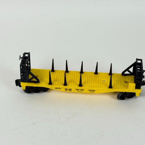 Lionel Caboose Southern X9066 & New York Central Flatcar 16375 Set - Picture 3 of 10